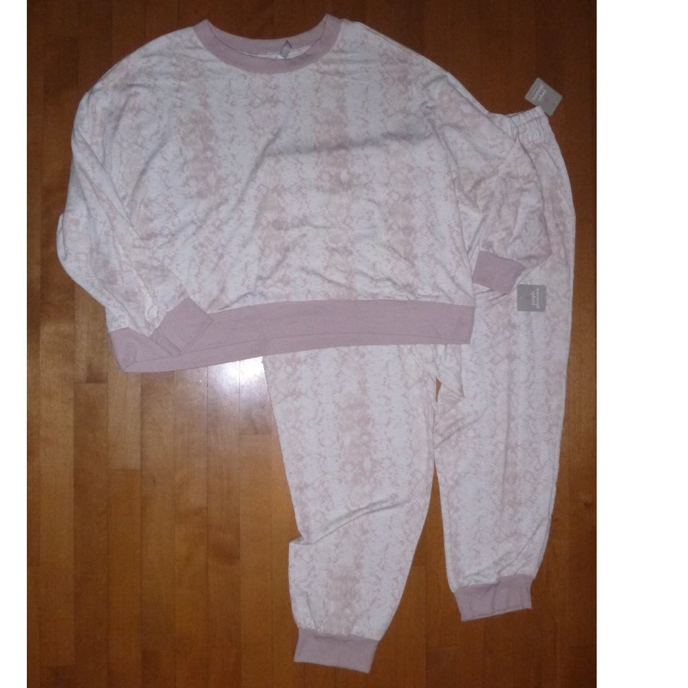 Women Simple Pleasures Snake Print Hacci Knit Pajama Set Size 3X Top Joggers NWT